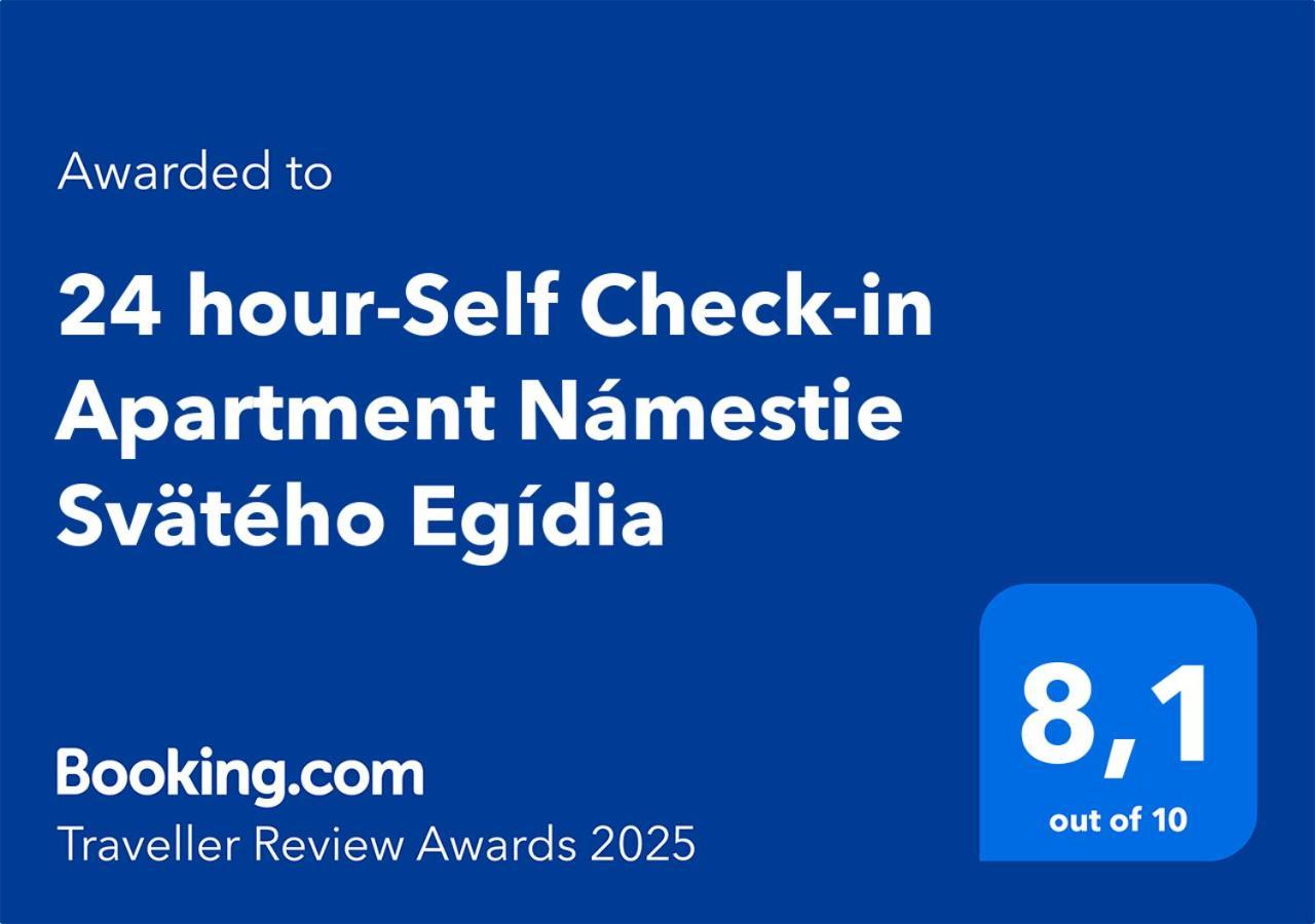 24 Hour-Self Check-In Apartment Namestie Svaeteho Egidia Poprad Buitenkant foto